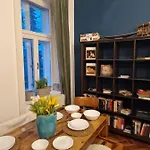 4 Seasons Apartment